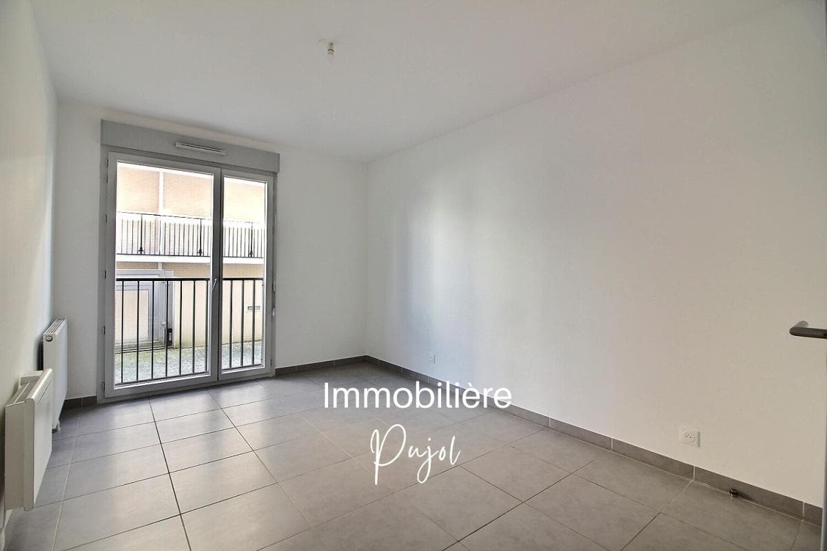 Les Trois Lucs 13012 - T2 avec loggia ouverte et parking – photo 6