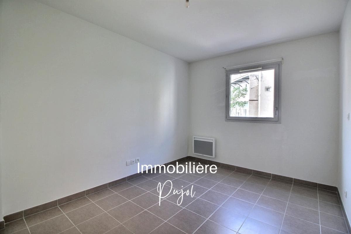 Saint Victor 13006 - T2 avec terrasse – photo 3