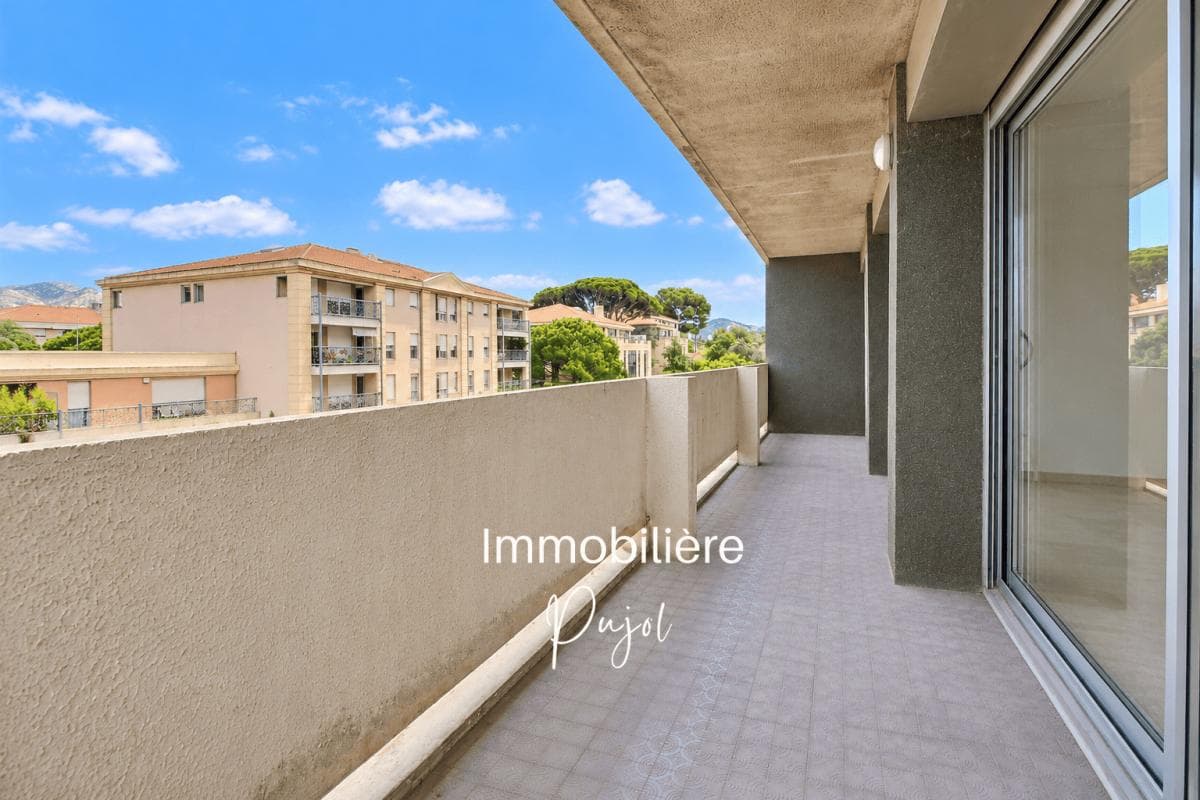 Saint-Anne 13008 - Type 3 climatisé avec cave et terrasse – photo 3