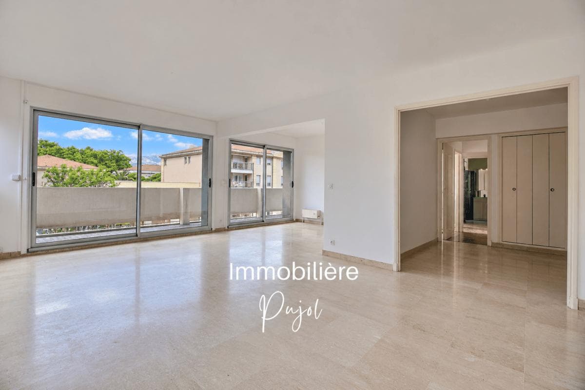 Saint-Anne 13008 - Type 3 climatisé avec cave et terrasse – photo 1