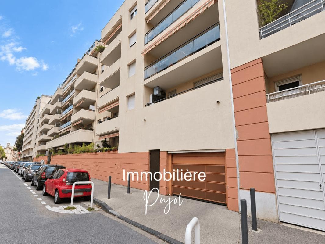 La Capelette - Garage fermé dans une résidence – photo 1