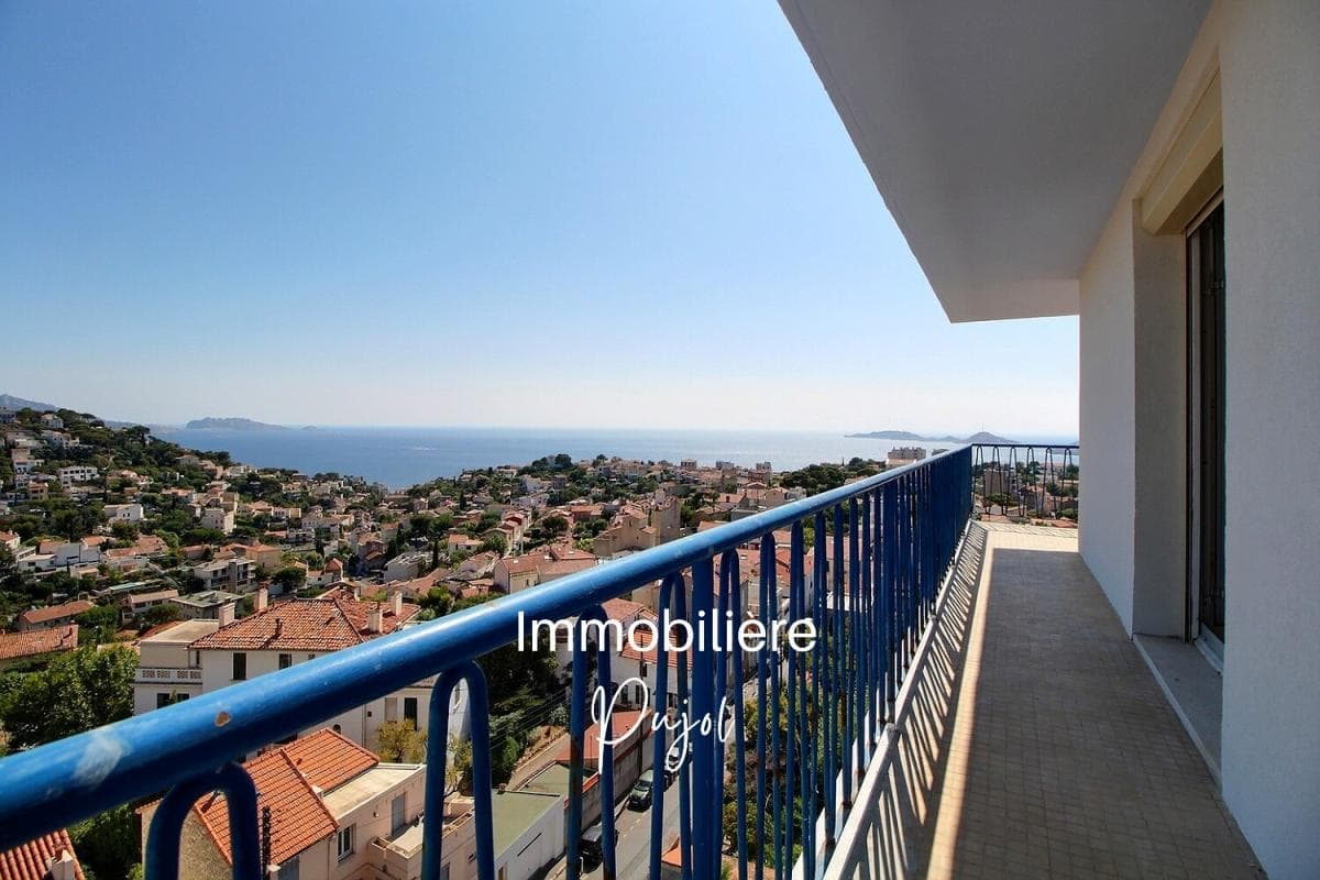 Bompard 13007 - T4 avec parking, cave et terrasse panoramique vue mer – photo 1