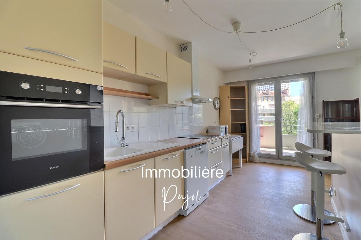 Castellane 13006 - Type 3 meublé climatisé, avec terrasse et  garage – photo 5