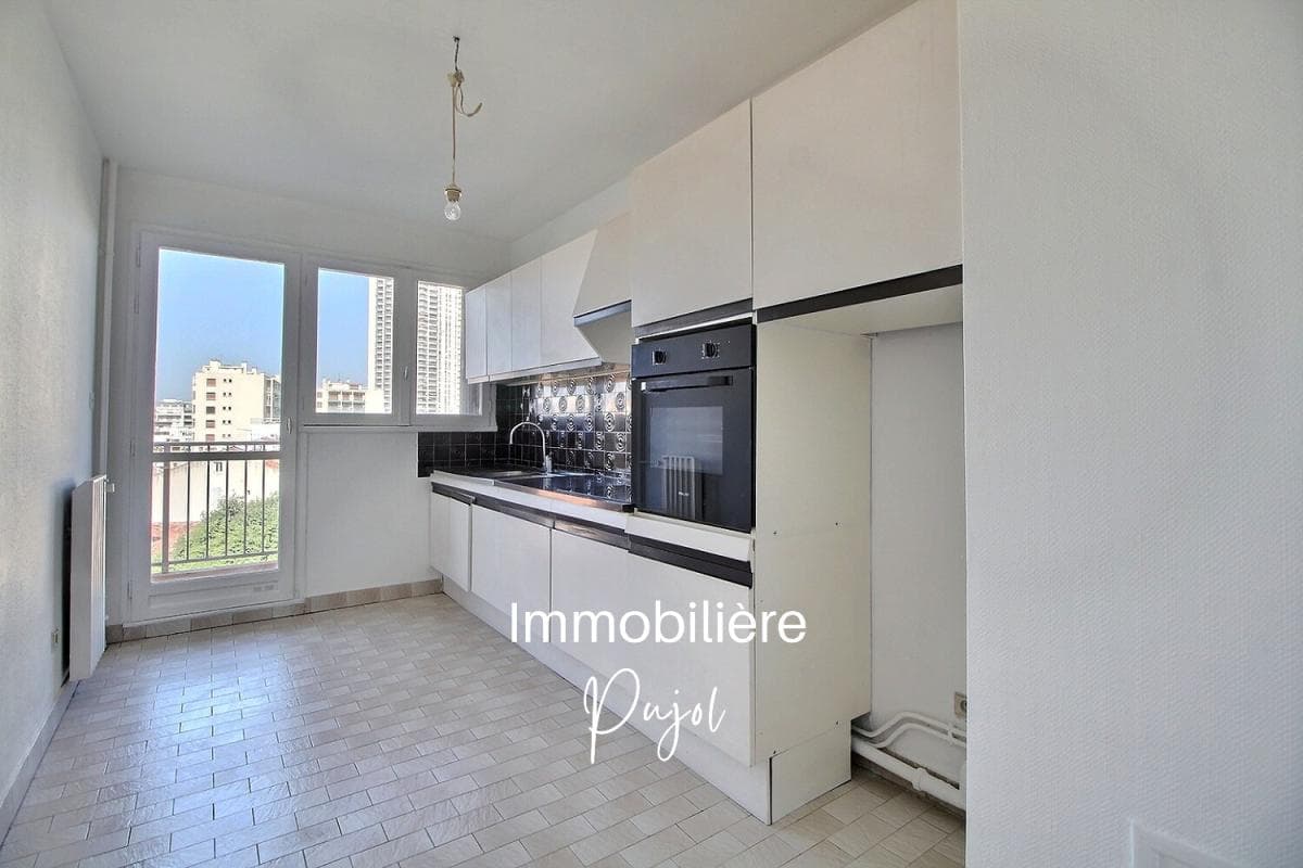 St Giniez 13008 - T2 de 73m2 climatisé avec balcons et cave – photo 4