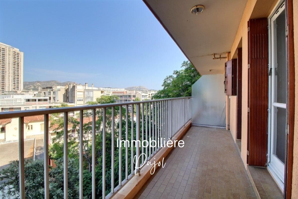 St Giniez 13008 - T2 de 73m2 climatisé avec balcons et cave – photo 1