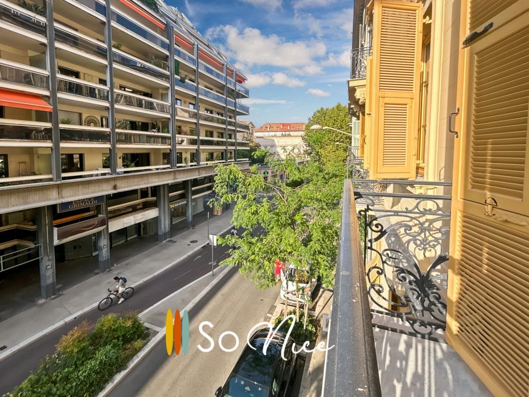 Carré d'or - Studio avec balcon – photo 1
