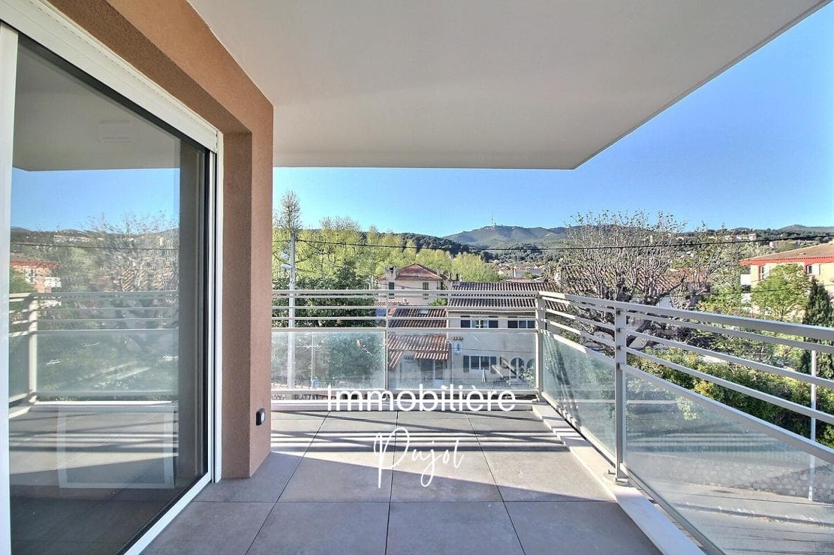 Château-Gombert  13013 Marseille  - location appartement T3 de 71 m² avec terrasse de 33m² et garage double - – photo 1