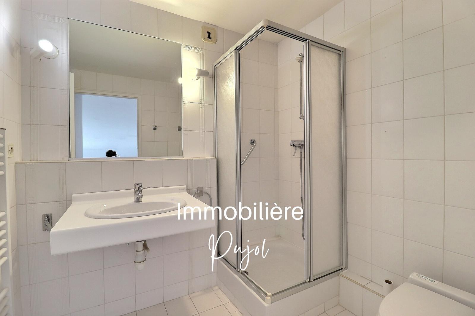 T3 en Duplex de 93m2 avec terrasse parking et garage en sous – photo 15