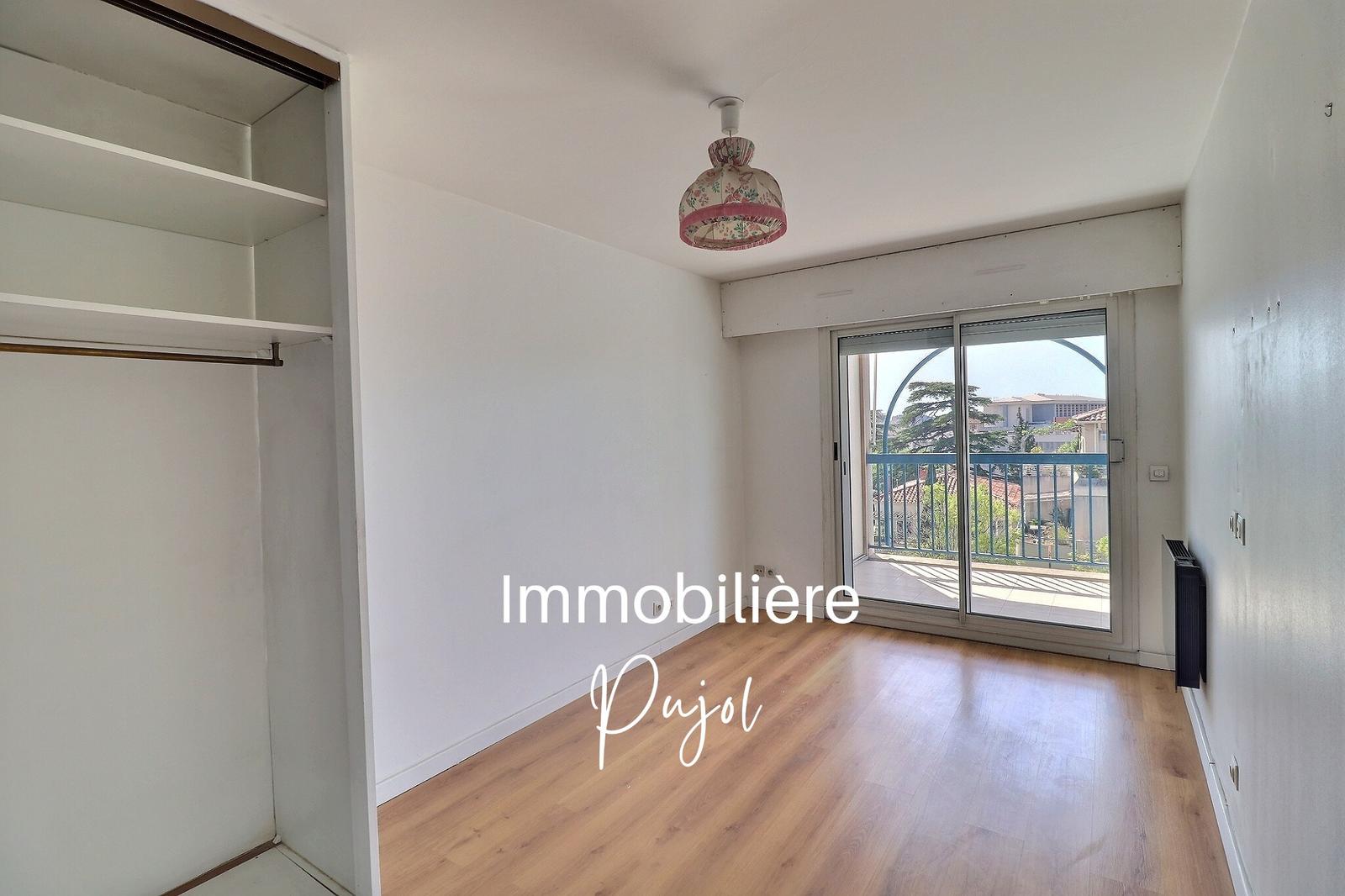 T3 en Duplex de 93m2 avec terrasse parking et garage en sous – photo 8