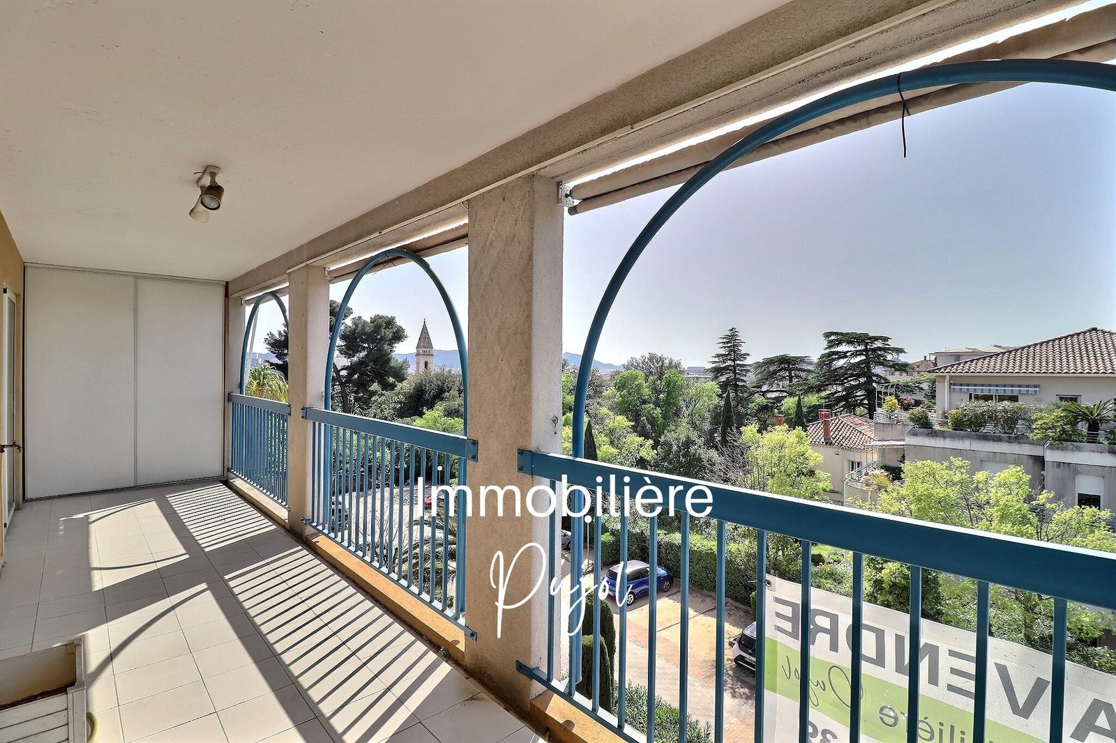 T3 en Duplex de 93m2 avec terrasse parking et garage en sous – photo 1