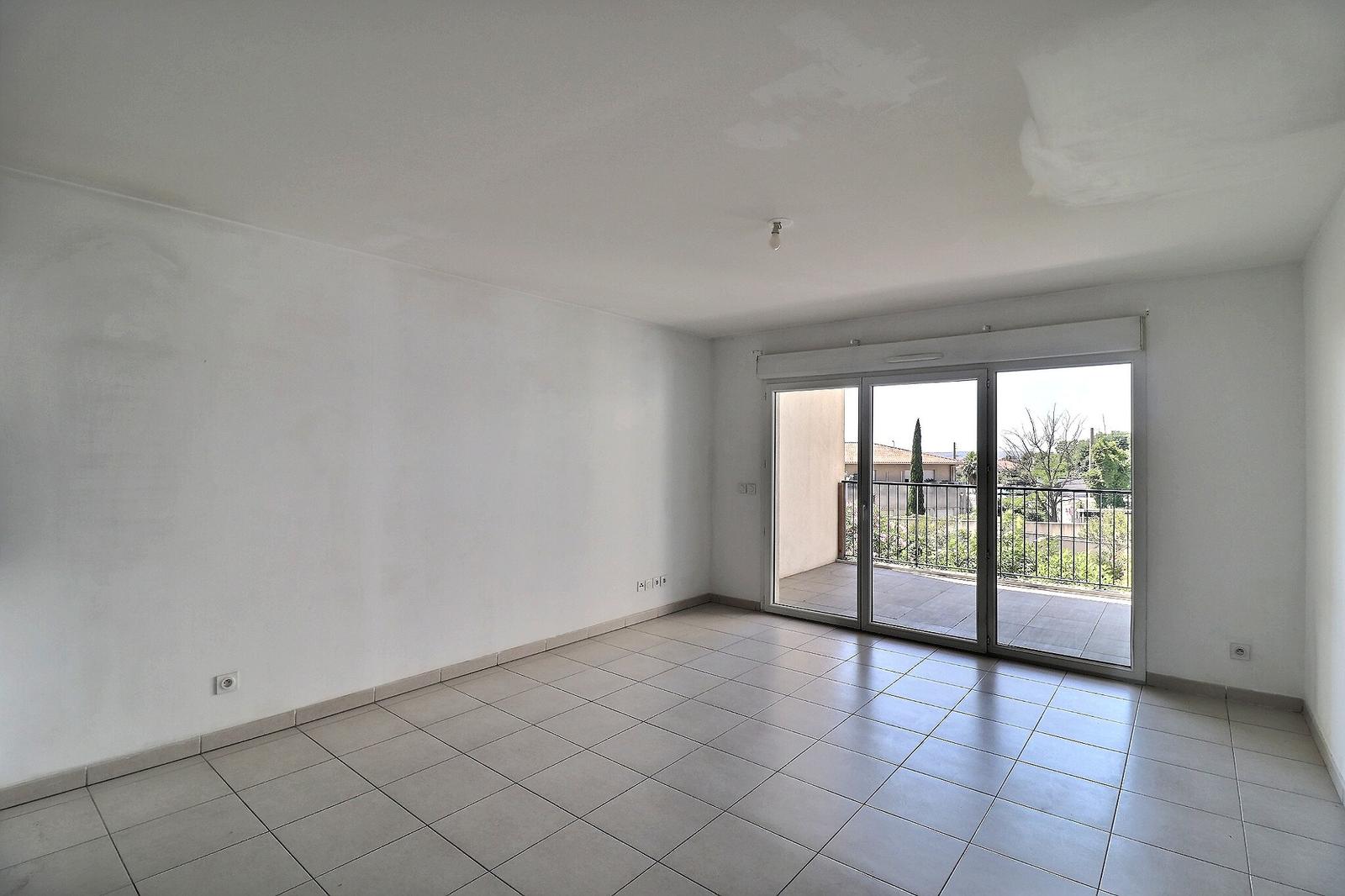 Beaumont  13012 - T3 avec teraase et garage – photo 1