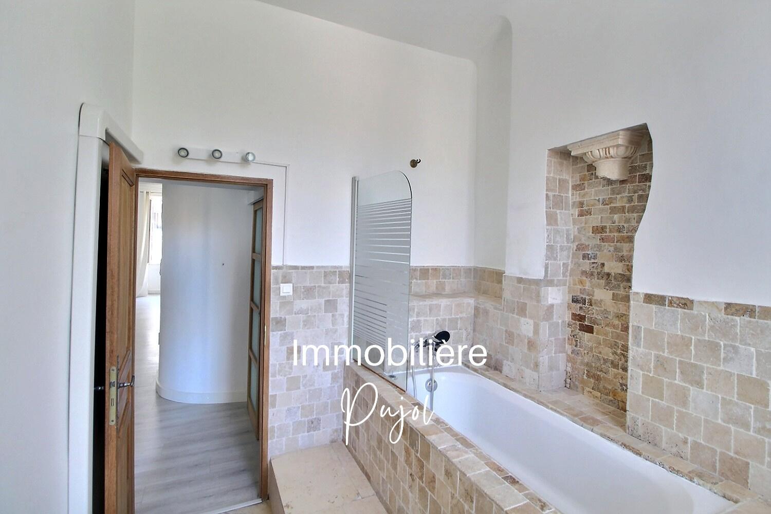 Marseille 6e   Appartement de caractère de 75,73 m2, 2 chamb – photo 8
