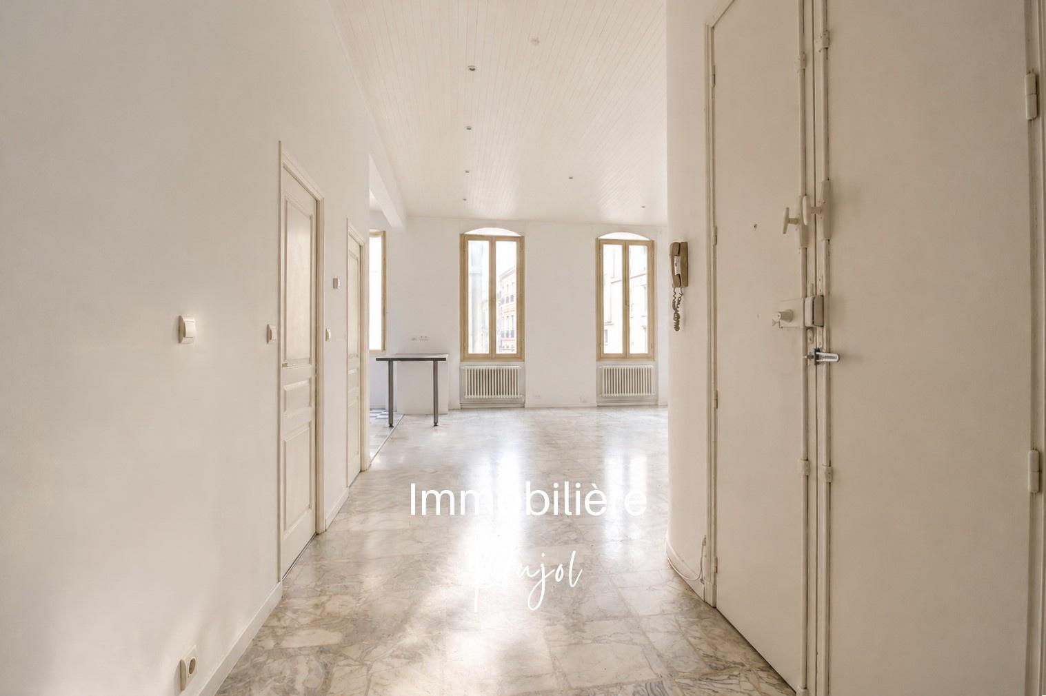 Marseille 6e   Préfecture   T3 rénové de 72 m2 avec patio – photo 13