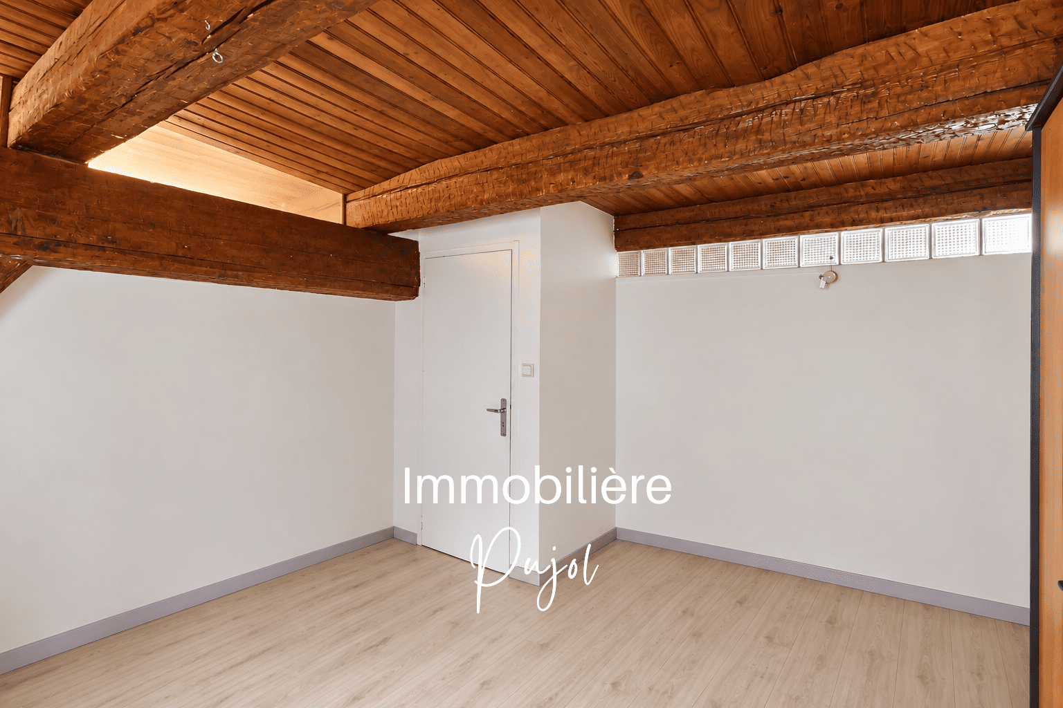 Gare Saint-Charles 13001   Appartement de caractère avec pou – photo 10