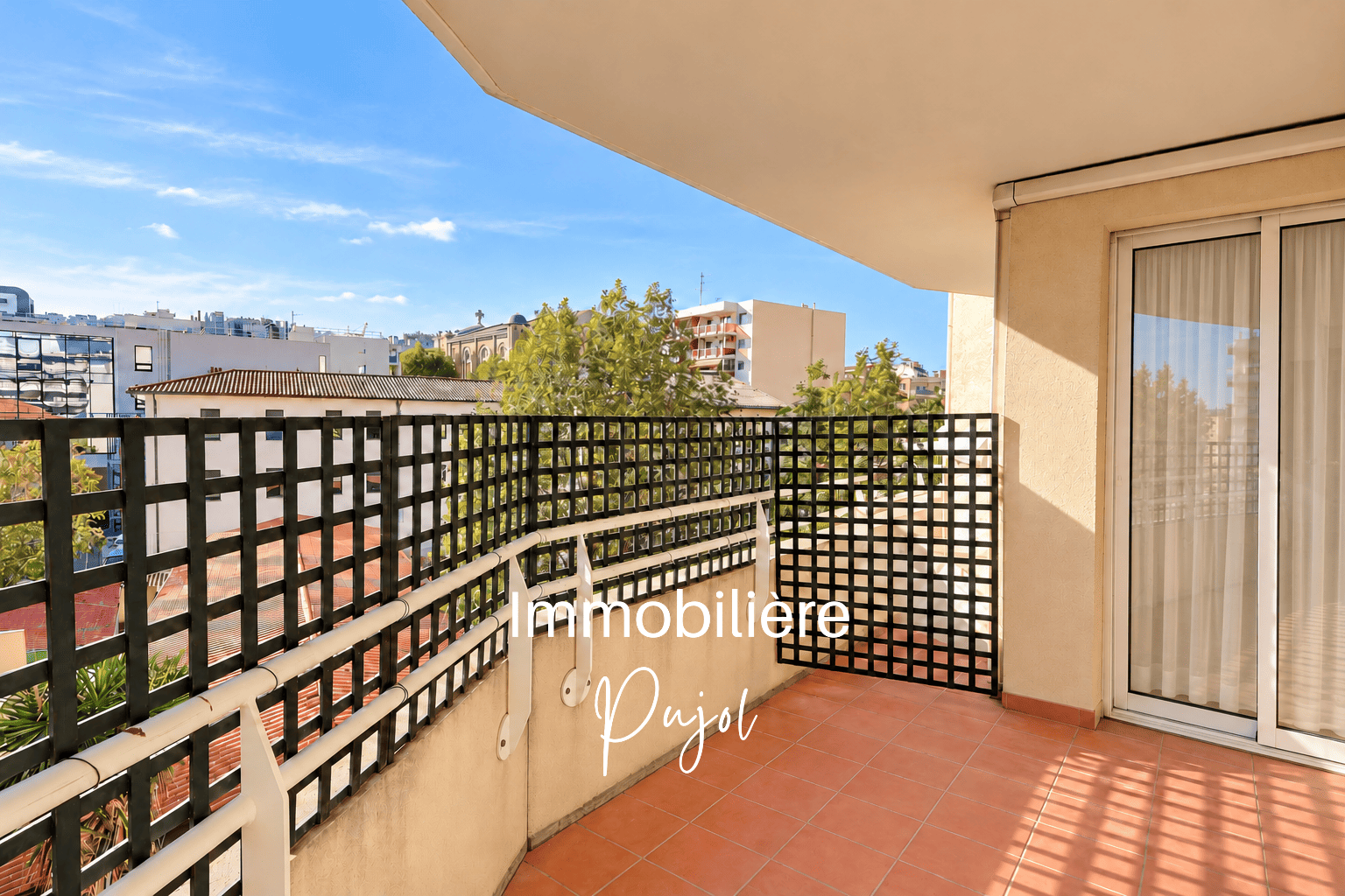 Le Rouet 13008 - T4 de 124 m2 avec terrasse et balcon – photo 1