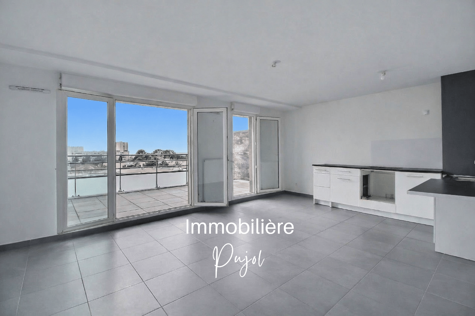 VENDU EN EXCLUSIVITE - T3 60m2 avec terrasse vue mer et coll – photo 1