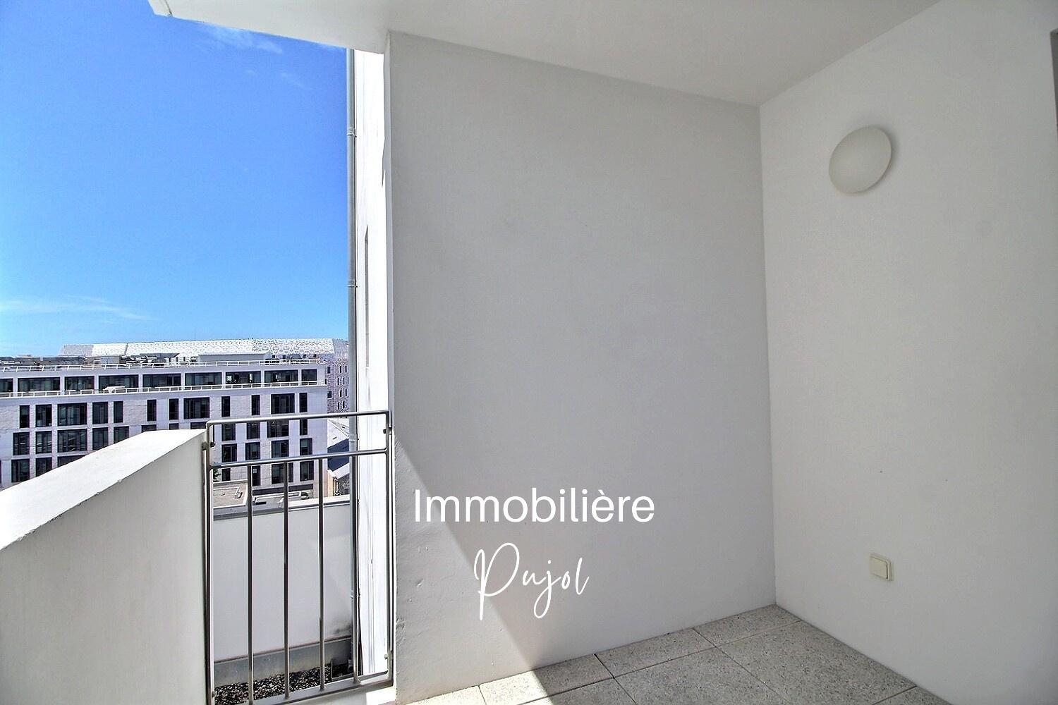 Joliette 13002 -  T2 de 43 m2 avec terrasse et parking – photo 7