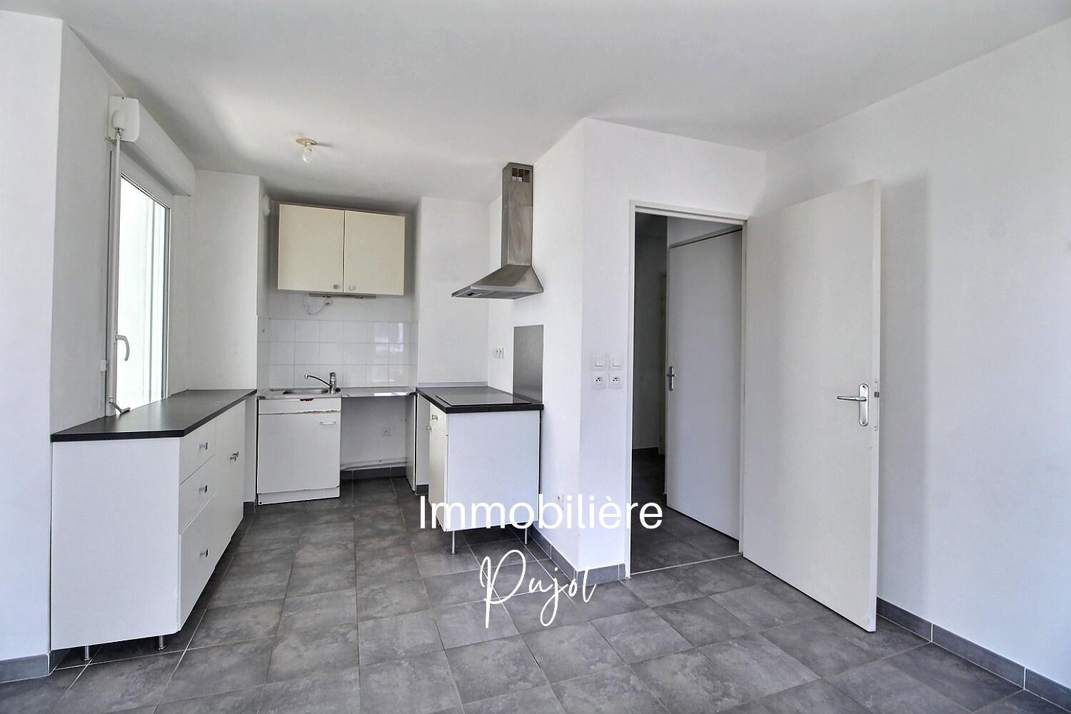 Joliette 13002 -  T2 de 43 m2 avec terrasse et parking – photo 4