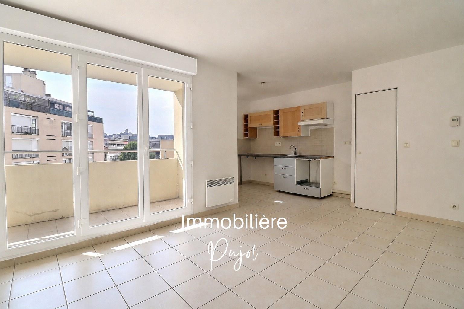 T2 avec TERRASSE et PARKING, vue Notre Dame de la Garde, 217 – photo 9