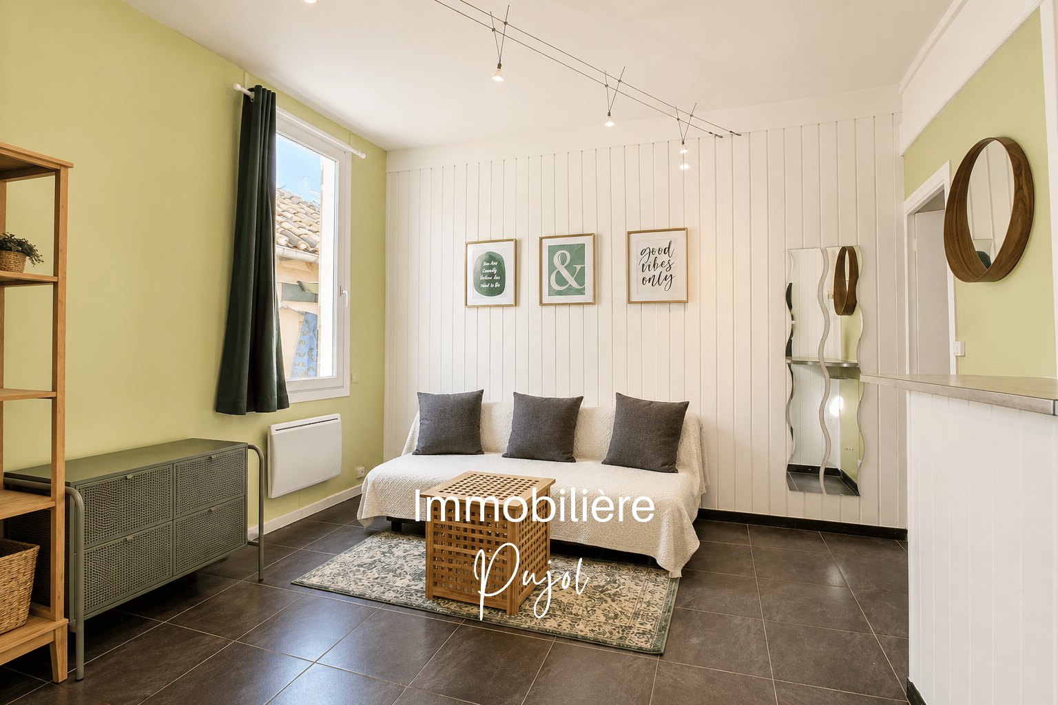 Studio vendu loué meublé - au 1 Boulevard Mireille Lauze 130 – photo 1