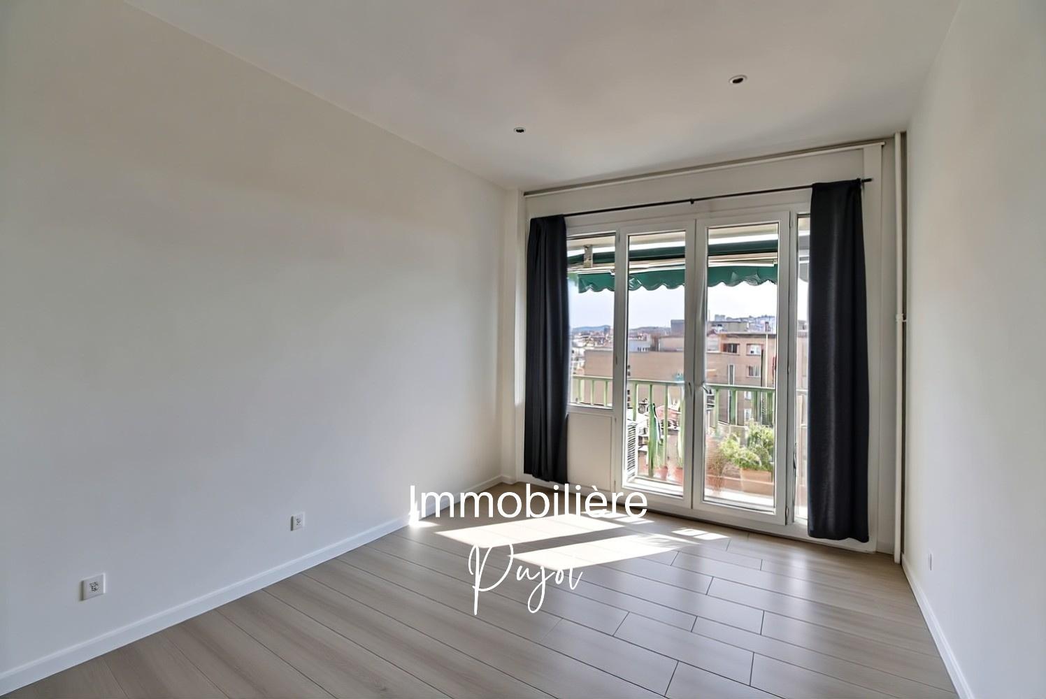 Hôtel de Ville 13002 -  - Vente Appartement T3 vue Notre dam – photo 13