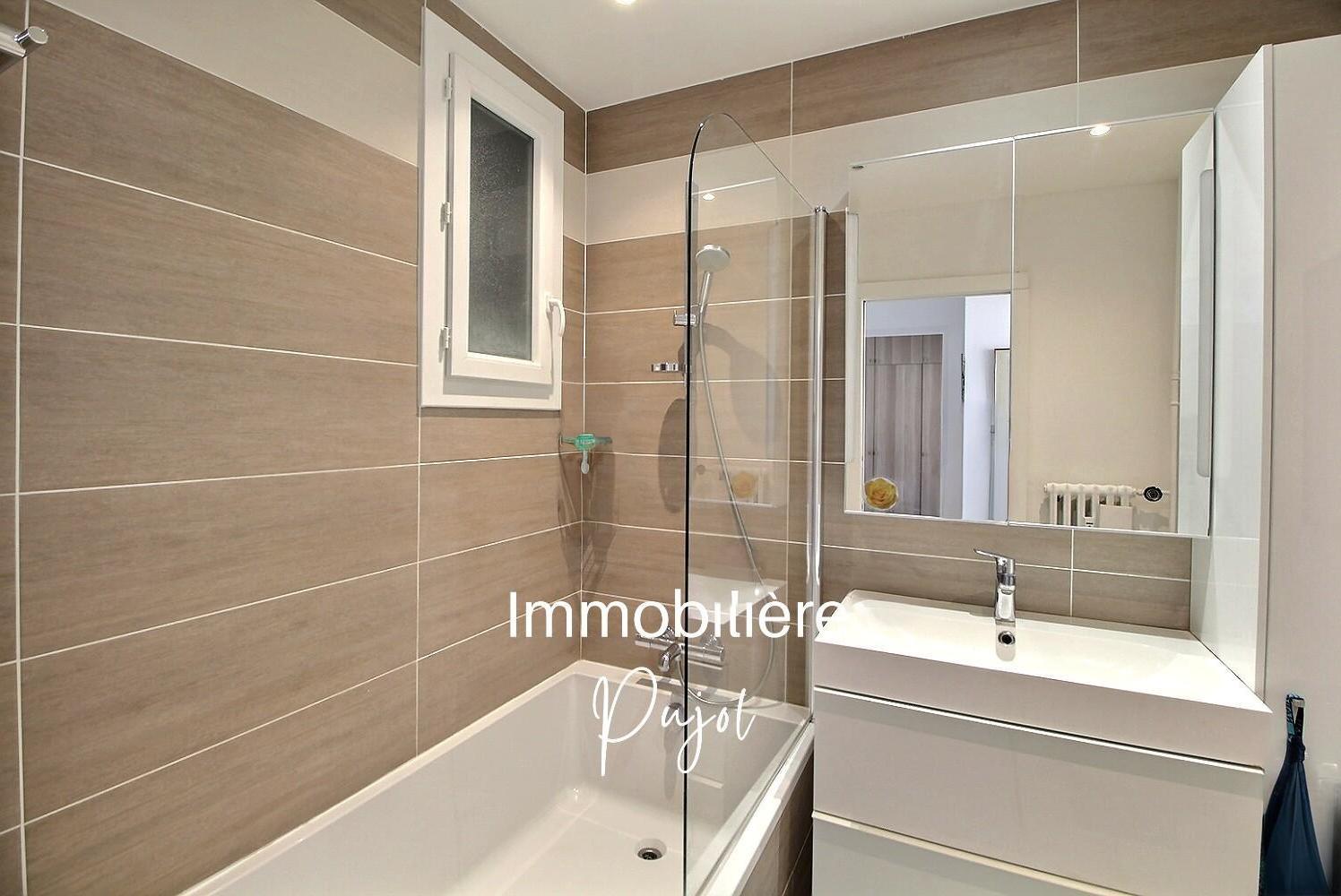 Hôtel de Ville 13002 -  - Vente Appartement T3 vue Notre dam – photo 7