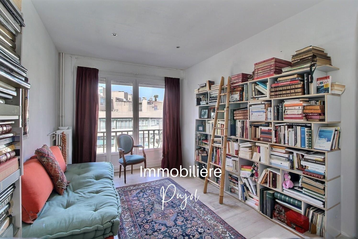 Hôtel de Ville 13002 -  - Vente Appartement T3 vue Notre dam – photo 6
