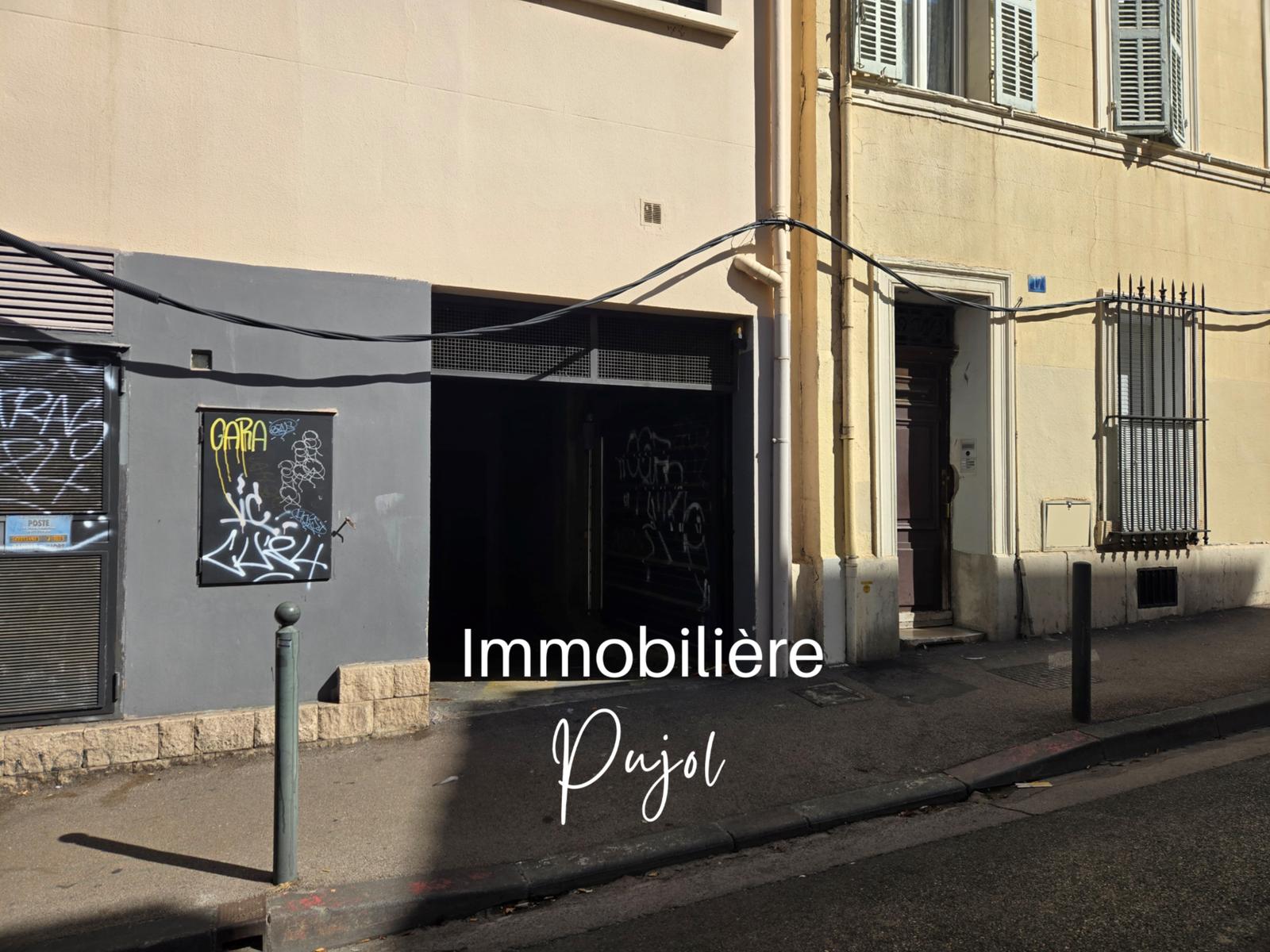 Double parking bd Baille – photo 1