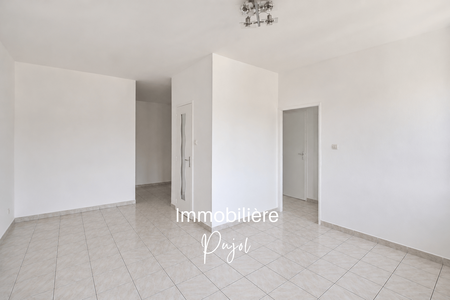 Conception  13005  -  Appartement dT1/2 en dernier étage – photo 2
