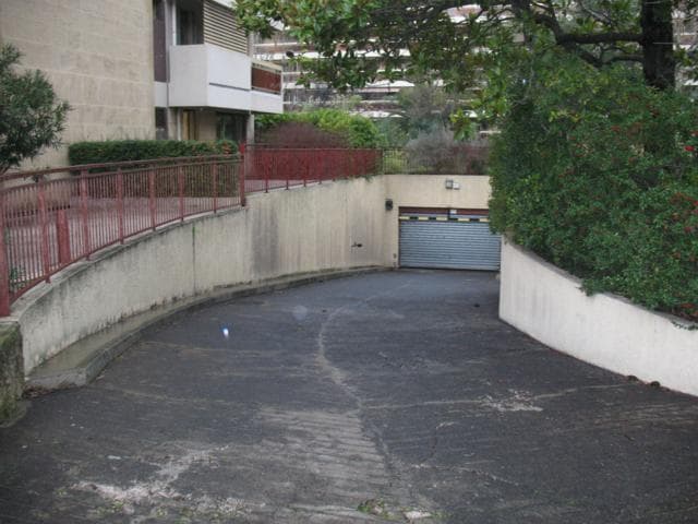 Parking/Box à louer à Marseille – photo 2