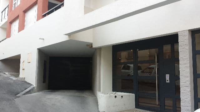 Parking/Box à louer à Marseille – photo 3