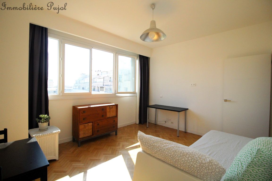  Appartement  T1   louer 13008 Marseille