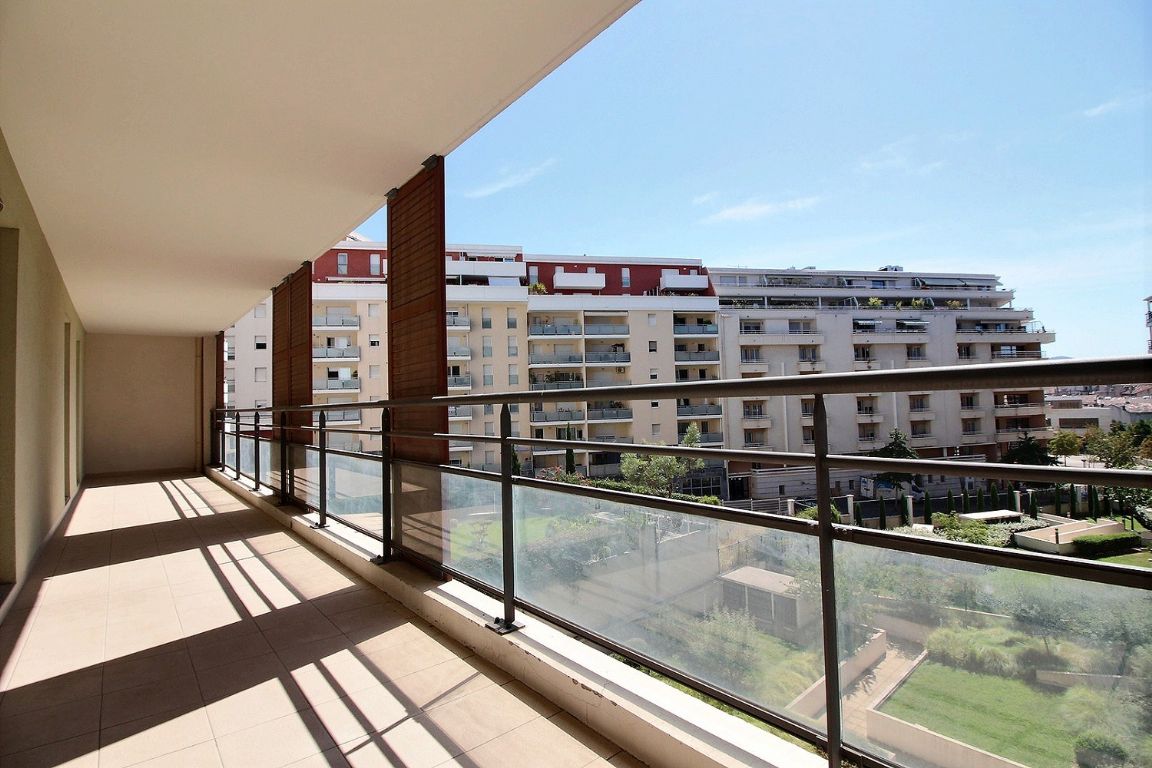 Appartement T3 à louer, 13008, Marseille